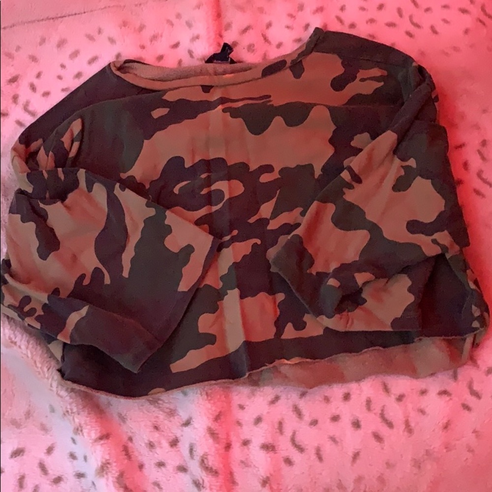 Camo tee